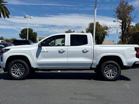 Used 2026 Chevrolet Colorado LT RWD image 8