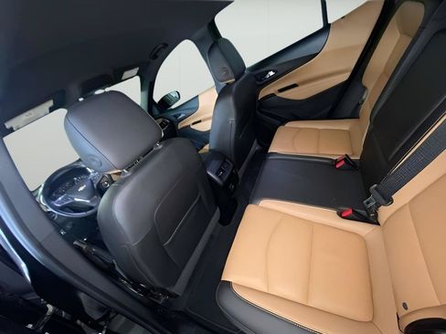 Used 2020 Chevrolet Equinox Premier w/ LPO, Floor Liner Package AWD/4WD image 33