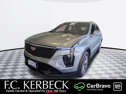 Used 2024 Cadillac XT4 Premium Luxury image 1
