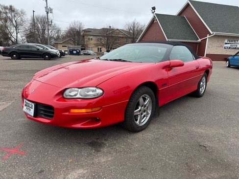 Used 1998 Chevrolet Camaro Z28 RWD image 16