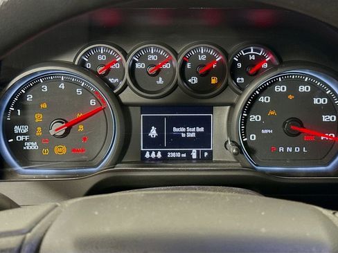 Used 2024 Chevrolet Silverado 1500 Custom Trail Boss w/ LPO, Dark Essentials Package image 13