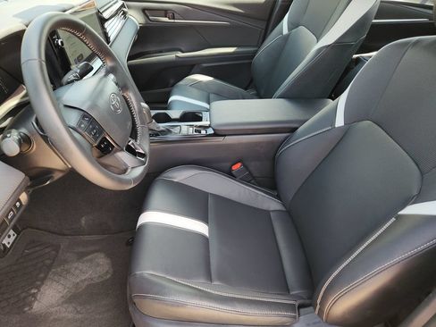 Used 2026 Toyota Camry SE w/ Multimedia Upgrade Package AWD/4WD image 17