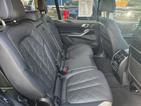 Used 2024 BMW X7 xDrive40i AWD/4WD image 56