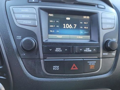 Used 2014 Hyundai Tucson SE image 15