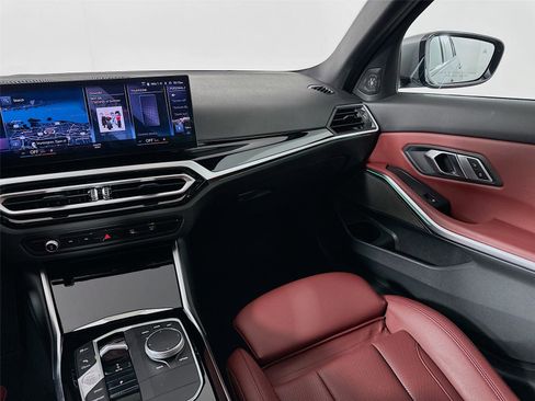 Certified 2023 BMW 330i xDrive Sedan w/ Premium Package image 25