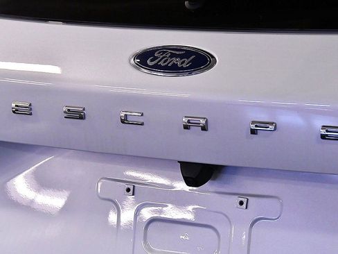 Used 2025 Ford Escape ST-Line image 11