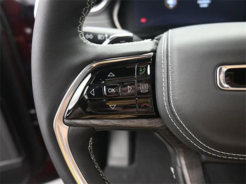 New 2025 Jeep Grand Cherokee L Overland w/ Trailer Tow Package image 33