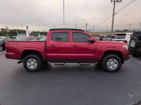Used 2022 Toyota Tacoma SR AWD/4WD image 6