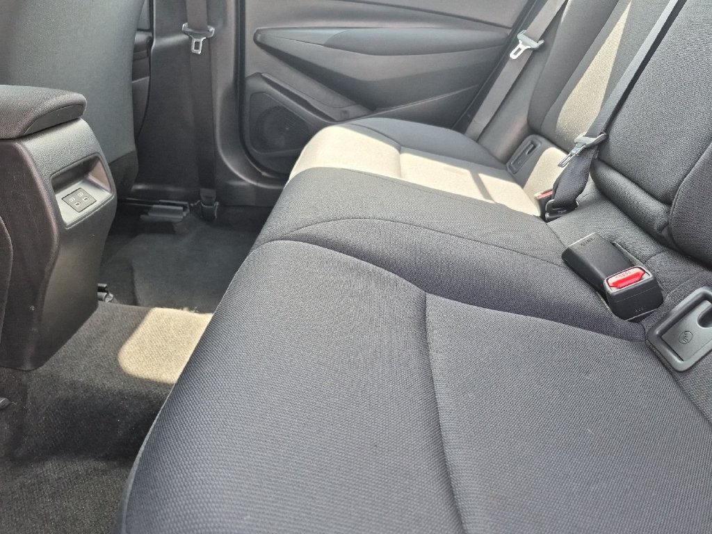 Used 2025 Toyota Corolla LE FWD image 12