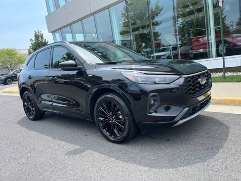 Used 2024 Ford Escape ST-Line Elite w/ Premium Technology Package AWD/4WD image 2