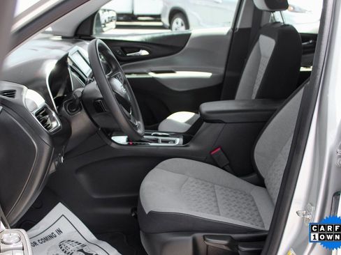 Used 2022 Chevrolet Equinox LS image 14