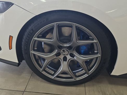 New 2026 Ford Mustang GT Premium w/ GT Performance Package RWD image 9