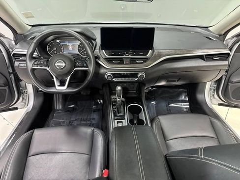 Used 2023 Nissan Altima 2.5 SL AWD/4WD image 3