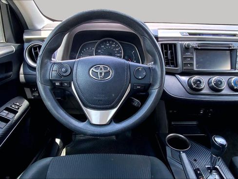 Used 2015 Toyota RAV4 LE FWD image 6
