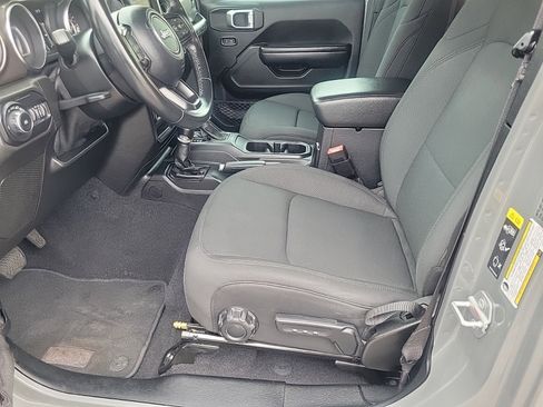 Used 2020 Jeep Wrangler Unlimited Sport S image 13