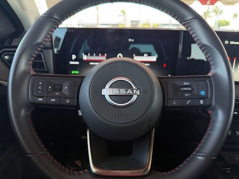 Certified 2025 Nissan Kicks SR AWD/4WD image 22