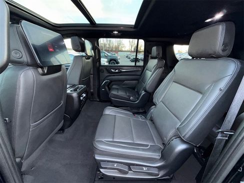 Used 2023 GMC Yukon XL Denali image 27
