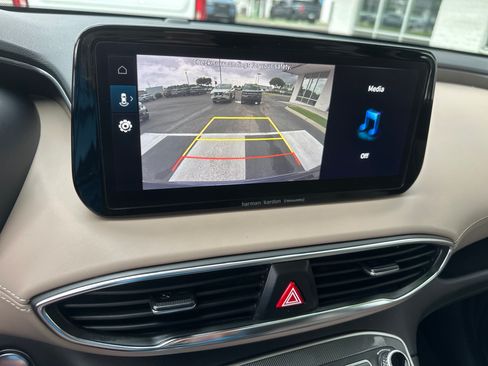 Used 2022 Hyundai Santa Fe SEL w/ Convenience + Premium Package FWD image 18
