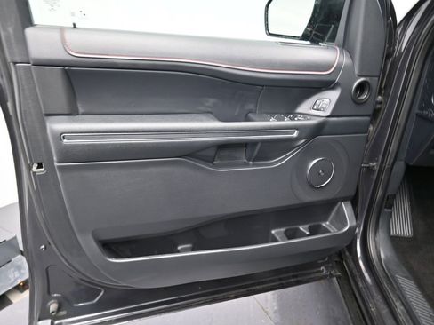 Certified 2022 Ford Expedition Max Limited image 9