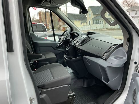 Used 2019 Ford Transit 150 XLT image 26
