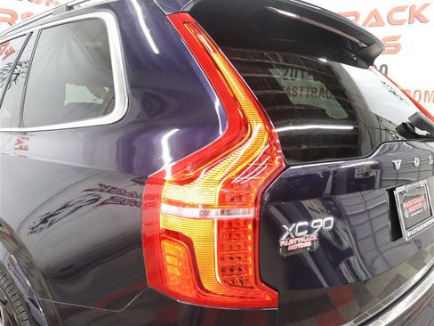 Used 2019 Volvo XC90 T6 Momentum w/ Advanced Package AWD/4WD image 11