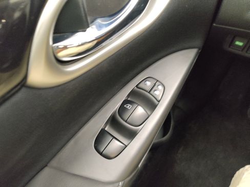 Used 2018 Nissan Sentra SV w/ Premium Package (P01) FWD image 27