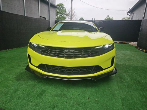 Used 2020 Chevrolet Camaro LT RWD image 12