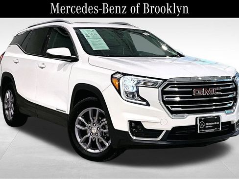 Used 2023 GMC Terrain SLT AWD/4WD image 1