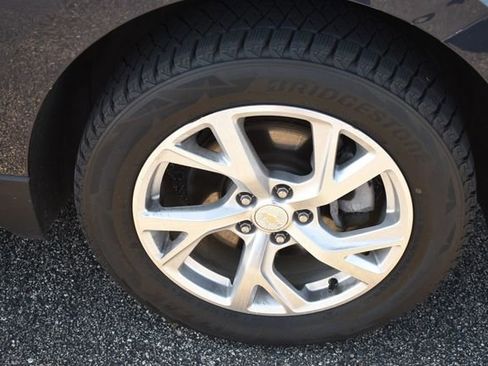 Used 2018 Chevrolet Equinox LT AWD/4WD image 11