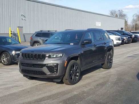 New 2026 Jeep Grand Cherokee Limited AWD/4WD image 2