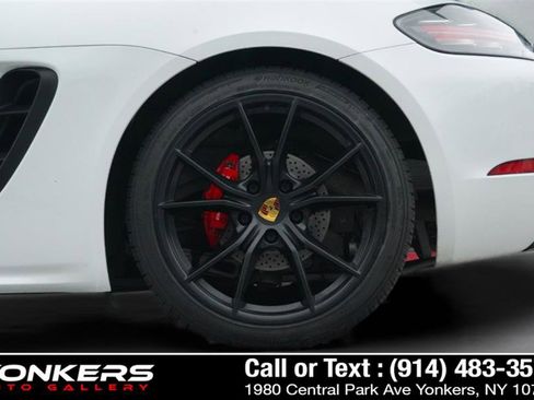 Used 2018 Porsche 718 Cayman GTS image 28