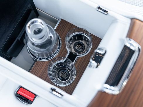 Used 2022 Rolls-Royce Cullinan image 50