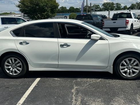Used 2017 Nissan Altima 2.5 SV FWD image 5