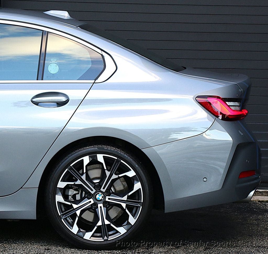 Used 2025 BMW 330i Sedan RWD image 17