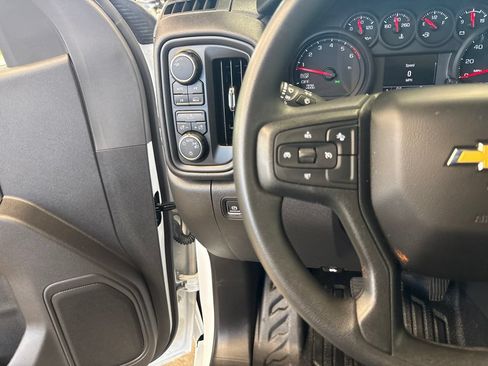 Used 2025 Chevrolet Silverado 1500 W/T w/ WT Value Package AWD/4WD image 17