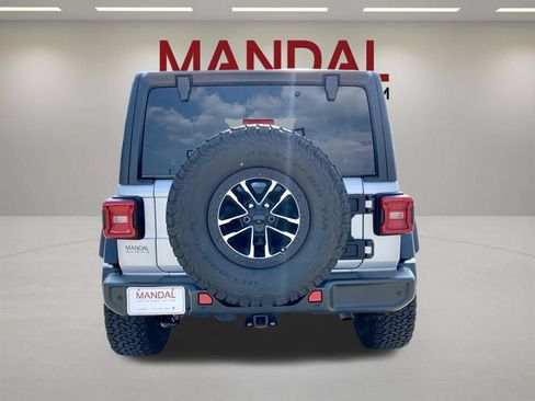Used 2024 Jeep Wrangler Unlimited Sport AWD/4WD image 7