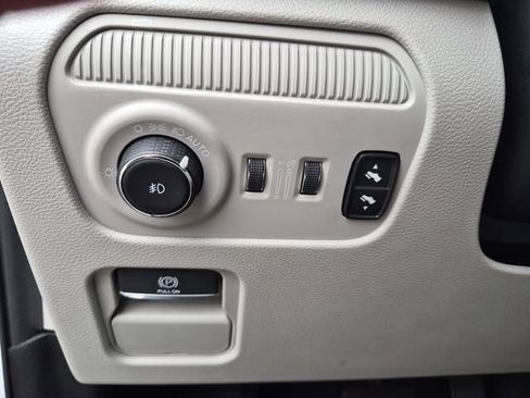Used 2024 Jeep Wagoneer Series II AWD/4WD image 17