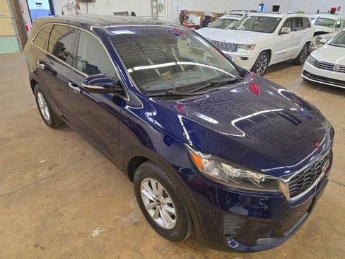 Used 2020 Kia Sorento LX image 16