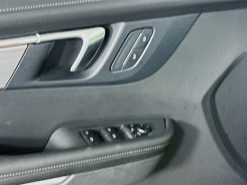 Used 2025 Buick Enclave Preferred image 15