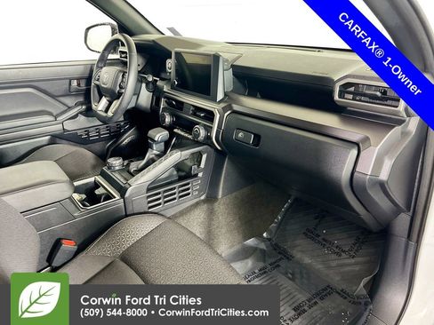 Used 2025 Toyota 4Runner SR5 image 27