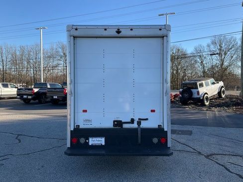 Used 2022 GMC Savana 3500 w/ Power Convenience Package image 21