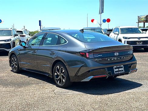 Used 2025 Hyundai Sonata SEL FWD image 6