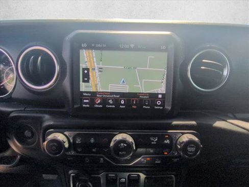 Used 2020 Jeep Gladiator Rubicon AWD/4WD image 12