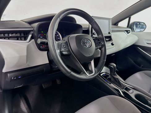 Used 2022 Toyota Corolla SE w/ SE Premium Package FWD image 21