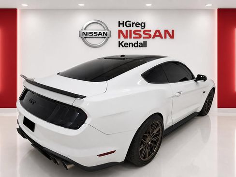 Used 2019 Ford Mustang GT w/ Black Accent Package RWD image 4