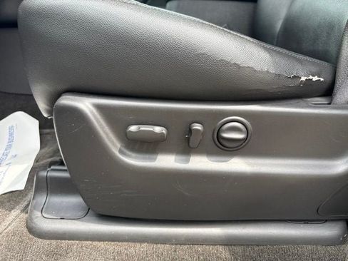 Used 2013 Chevrolet Tahoe LT AWD/4WD image 23