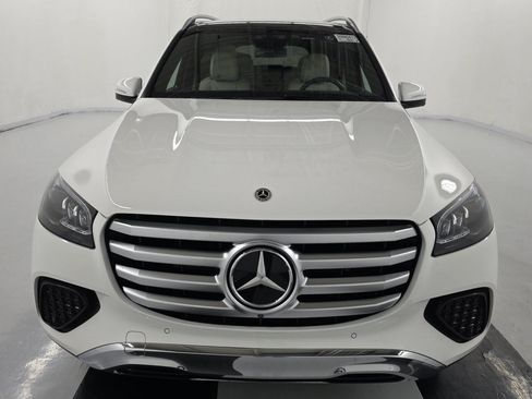 Used 2025 Mercedes-Benz GLS 450 4MATIC image 12