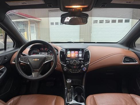 Used 2016 Chevrolet Cruze Premier FWD image 27