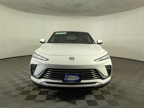 New 2026 Buick Envista Preferred image 2