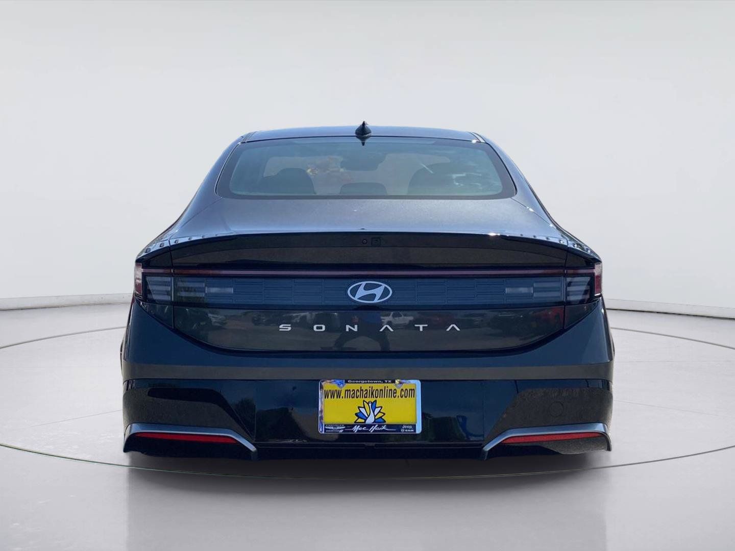 Used 2025 Hyundai Sonata SEL FWD image 4